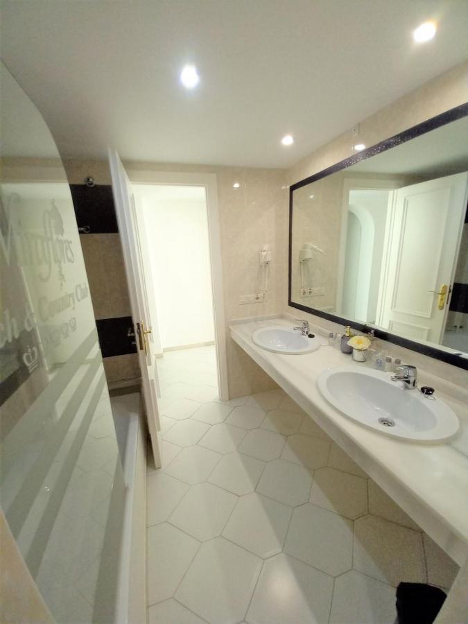Miraflores Beachfront Penthouse Ситио-де-Калаонда Экстерьер фото